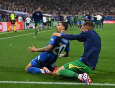 IM体育平台-包含紧张局势下，欧洲球队决胜负的词条