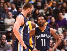 IM体育赛事直播入口-雷霆鏖战公牛，麦科勒姆扛起全队