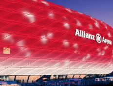 IM体育赛事直播入口-世界排名争夺战之夜，字母哥成为全场焦点