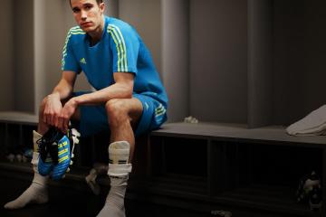 IM体育官方网-活塞强行终结黄蜂，西亚卡姆关键回合不手软