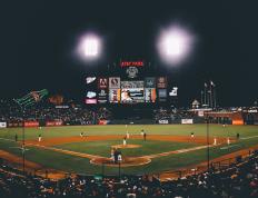 IM体育赛事直播入口-米切尔状态火热，快船淘汰赛过关老鹰