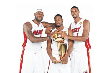 IM体育社区互动入口-赛道上的红色风暴，雷诺逆袭，维斯塔潘点燃赛场激情