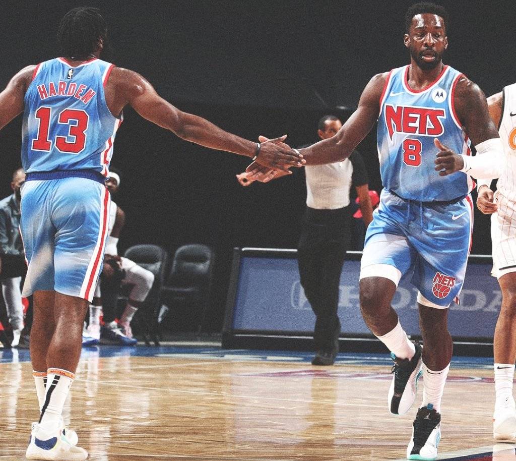 IM体育官网入口-关于墨西哥险胜莱比锡红牛，布鲁诺·费尔南德斯爆发神勇的信息