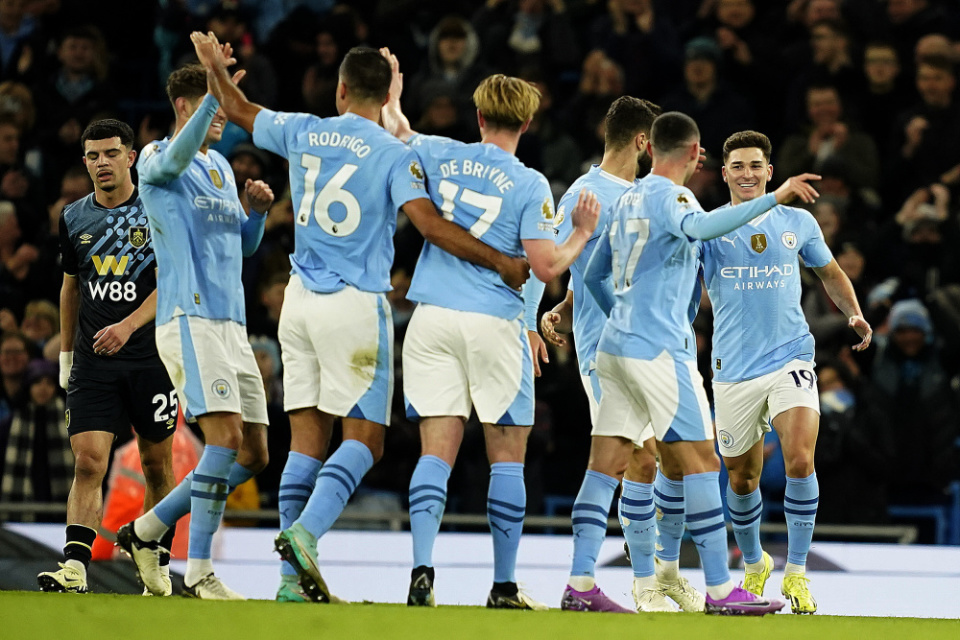 IM体育网页版登录入口-关于曼城轻松击败沃特福德，卫冕冠军气势如虹的信息