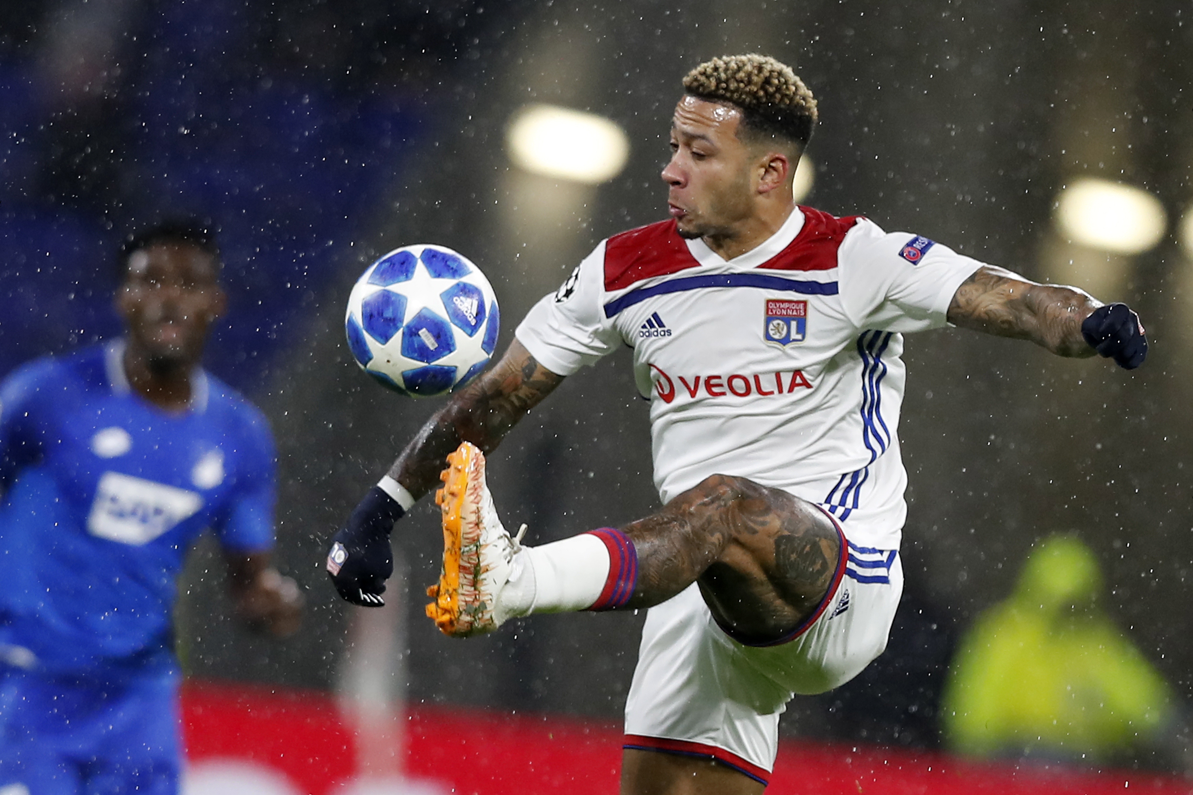 IM Sport-包含里昂中场状态火热,被誉为球队最佳球员的词条