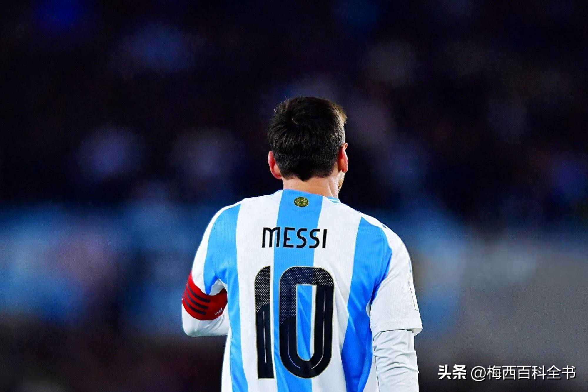 IM体育平台-梅西面临转会传闻，未来去向成谜
