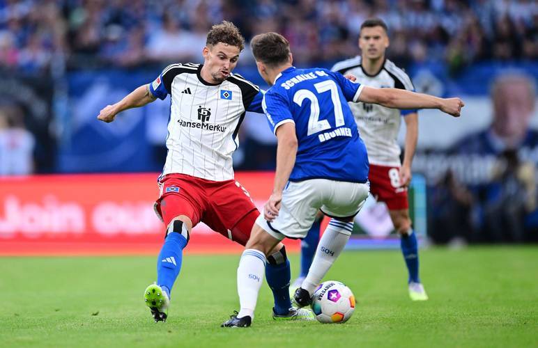 IM Sport-包含柏林联队客场失分，德甲前四名盘桓不定的词条