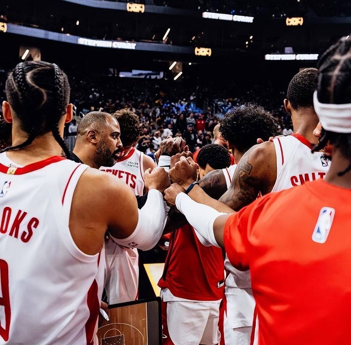 IM体育官方网站-关于猛龙外线射手三分命中率飙升,战胜老鹰的信息