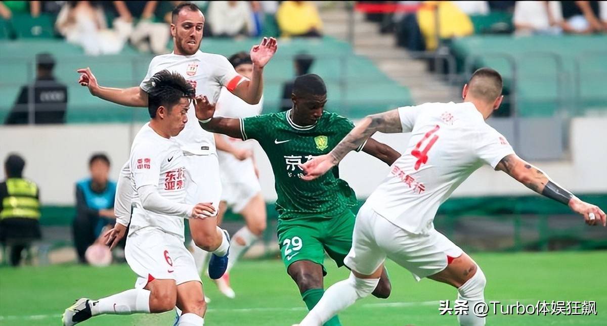 IM体育平台-国安客场挑战恒大，双雄对决，谁能笑到最后？的简单介绍
