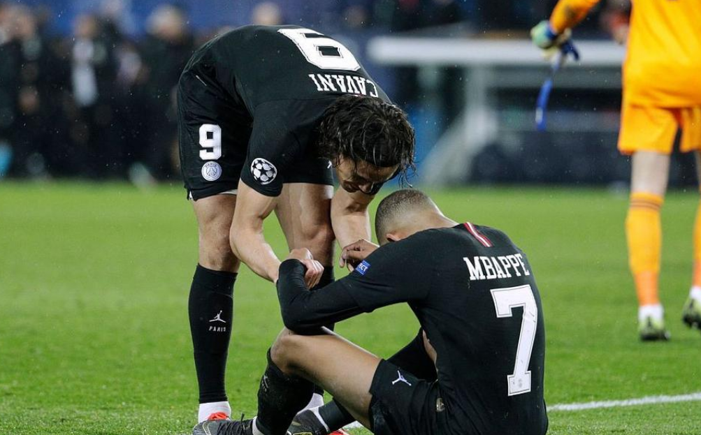 IM体育-米尔顿凯恩斯痛失好局，球迷探讨主教练战术的简单介绍