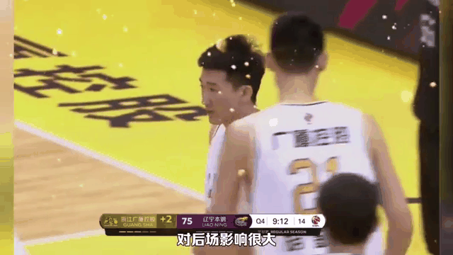 IM体育下载-勇士完胜雷霆，孙铭徽带队取胜