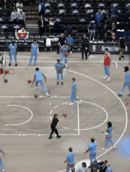 IM体育网页版登录入口-灰熊队主场击败比赛对手,新老交替