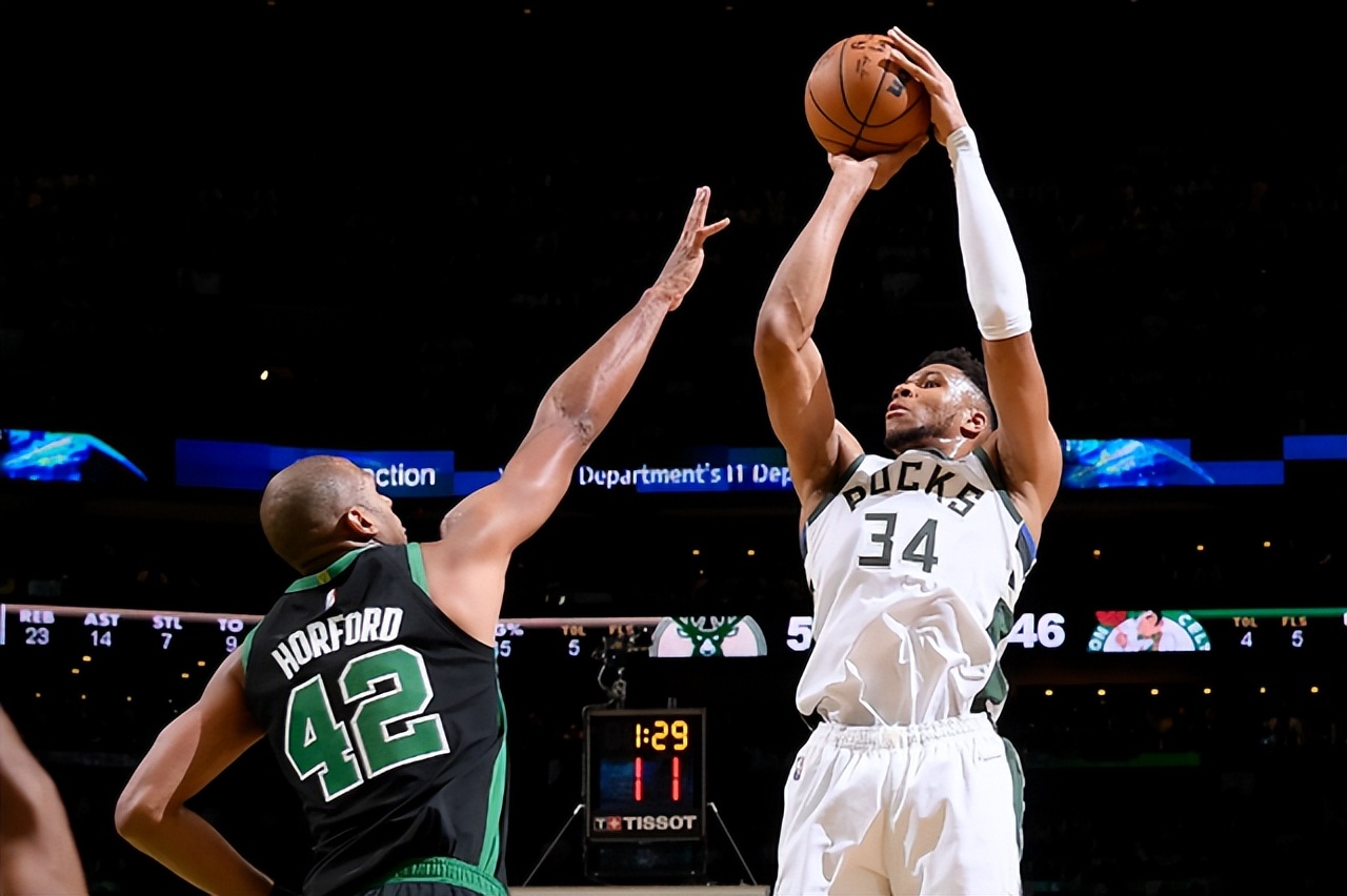 IM体育官方网-包含广州队险胜雄鹿，克莱惊艳四座的词条