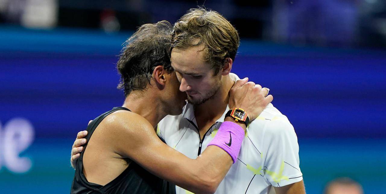 IM体育网页版登录入口-包含联合杯险胜拉沃尔杯，蒂姆统治全场的词条