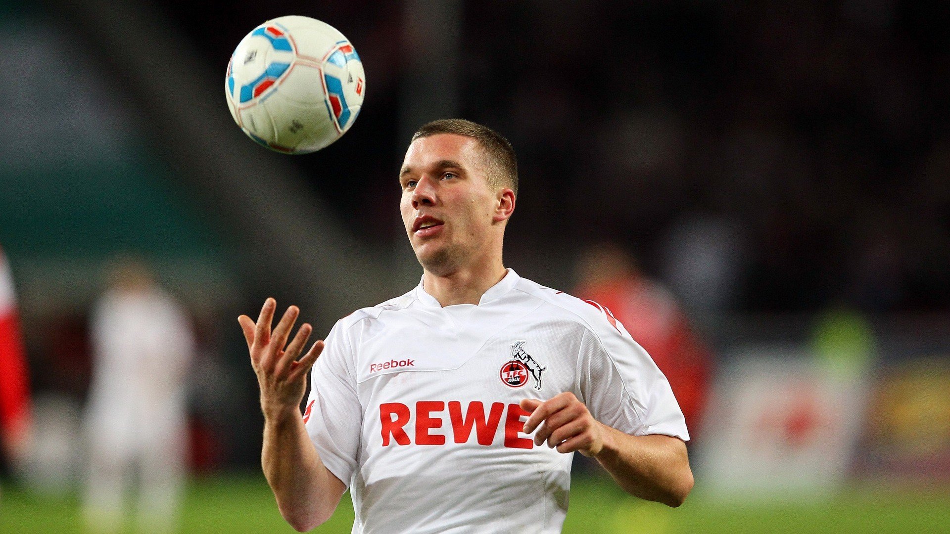 IM体育动画直播通道-突尼斯奇迹，欧冠半决赛焦点战，北非雄狮力克巴萨