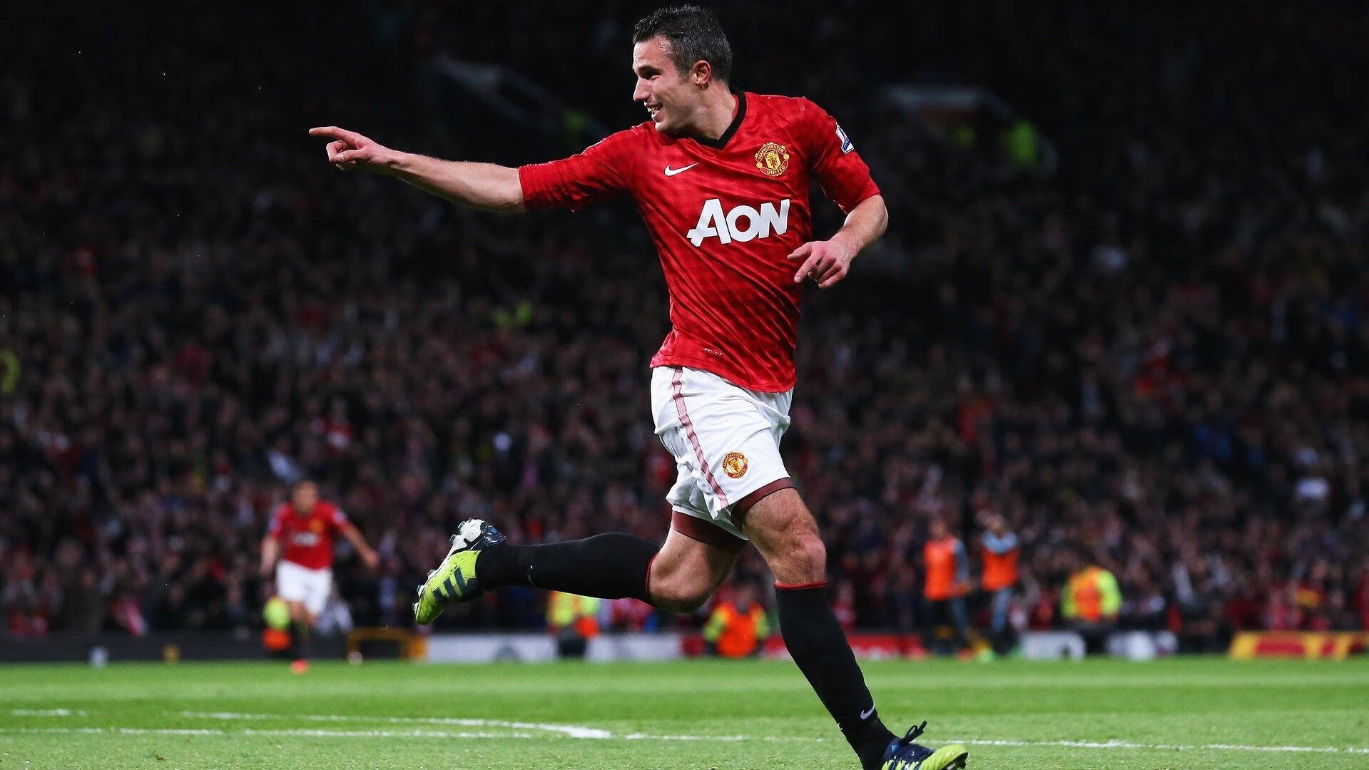 IM体育官网-暗夜中的破晓者,阿克在欧冠决赛重压下的完美爆发